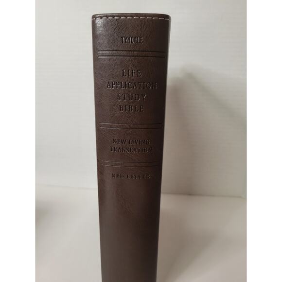 New Living Translation‎ Life Application Study Bible - Dark Brown/Pink Flowers - Picture 3 of 5